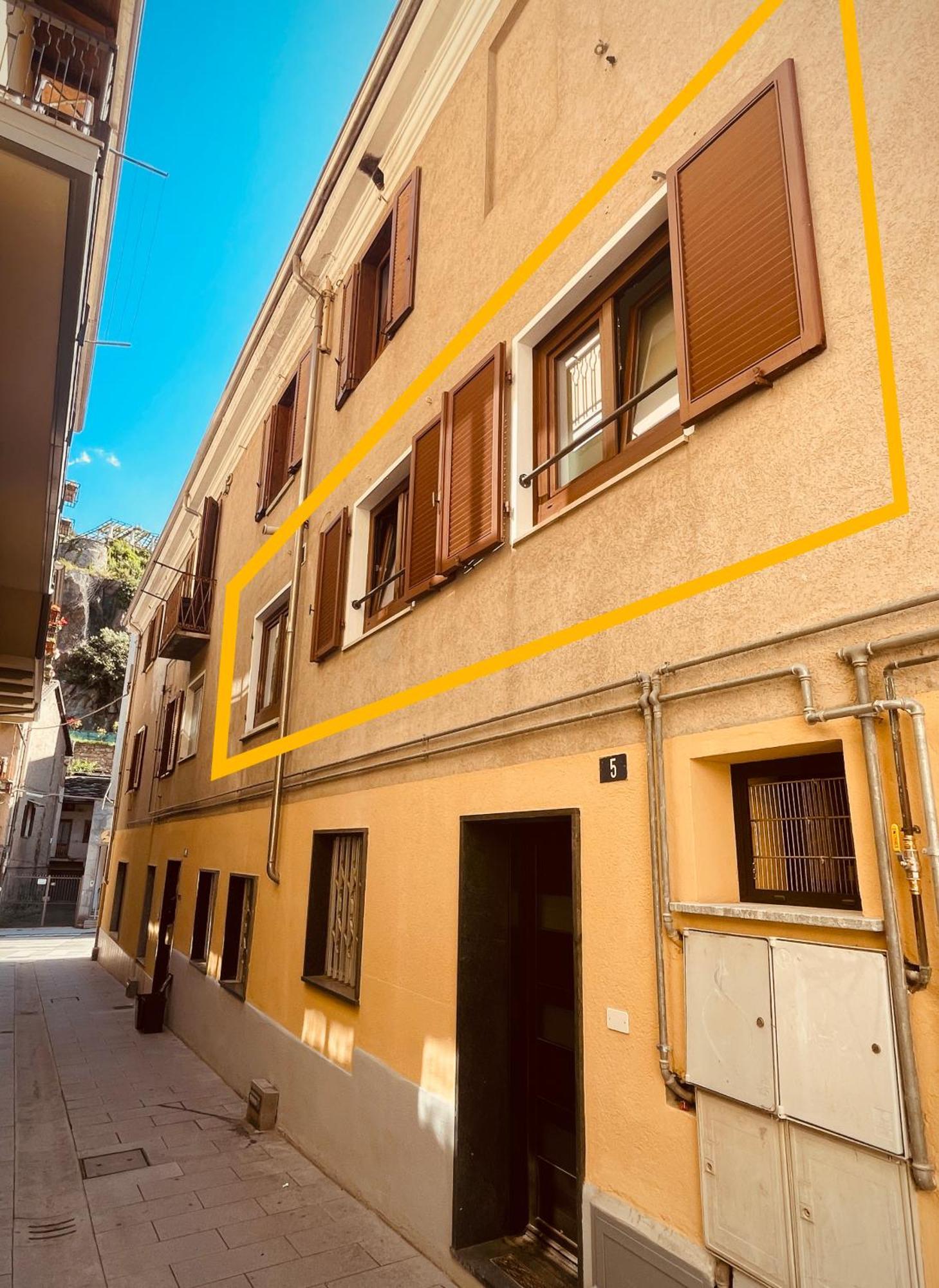 Ferienwohnung Alpine Hut Pont-Saint-Martin Exterior foto